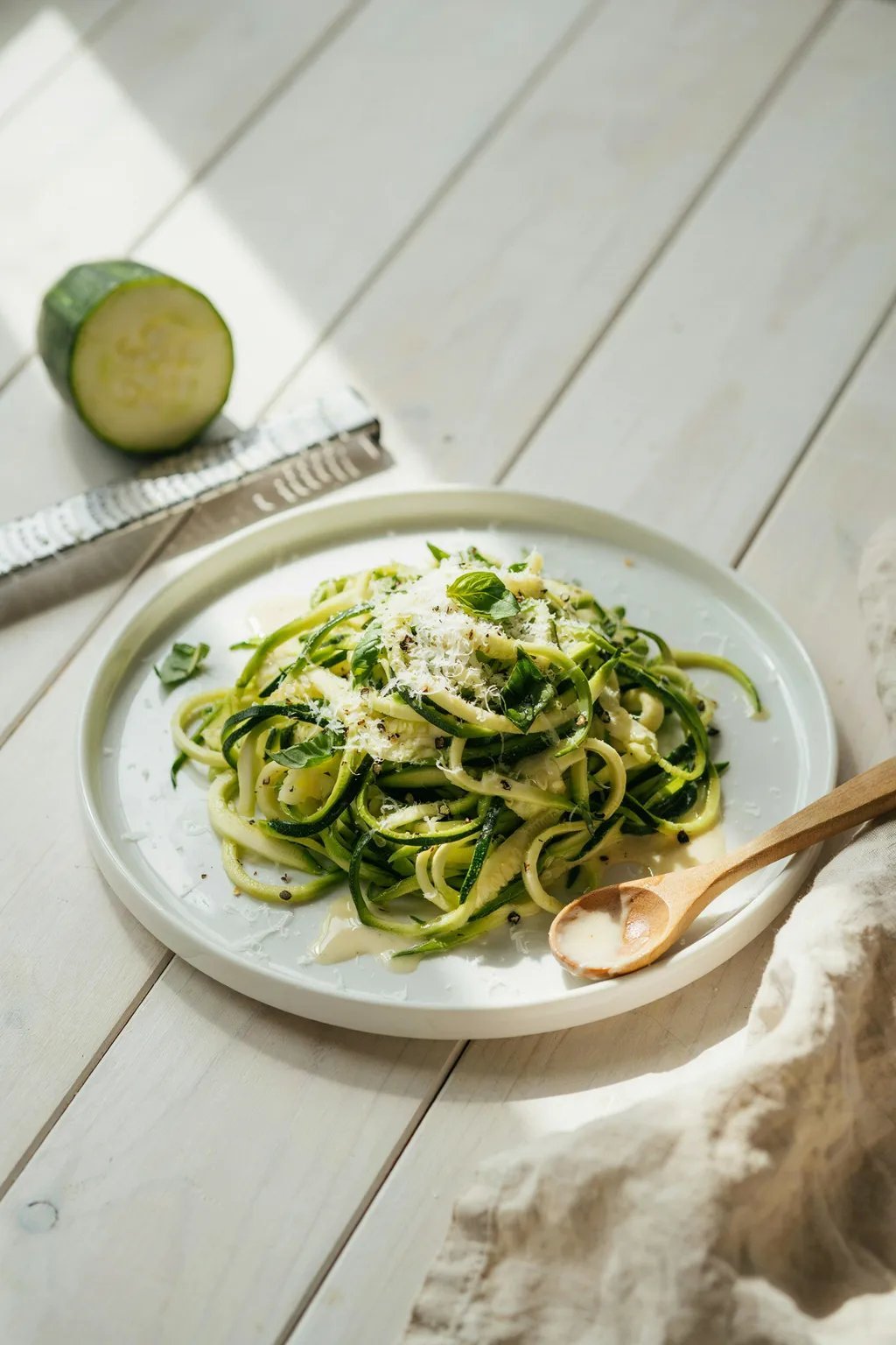 Creamy Parmesan Zucchini Noodles