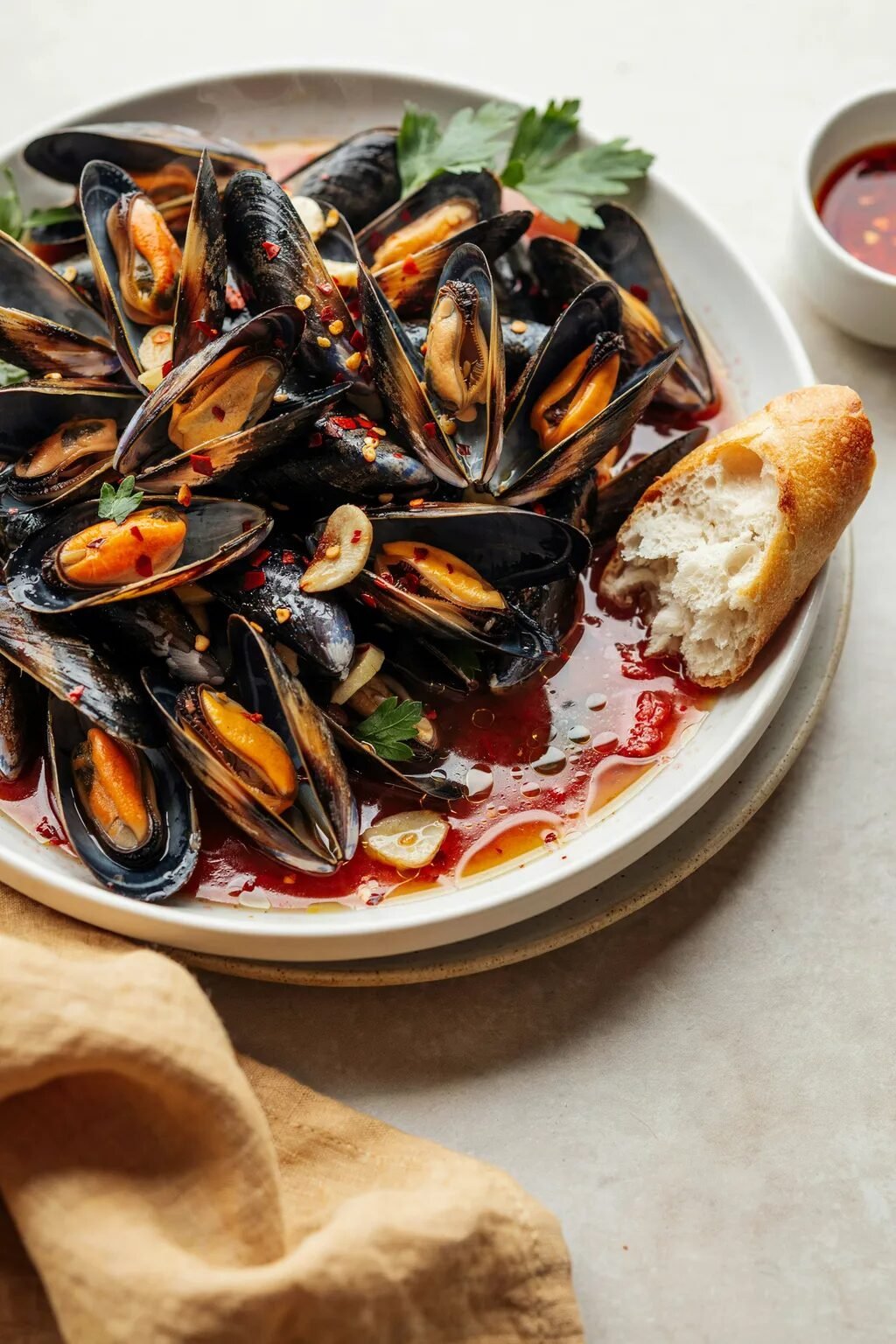 Spicy Tomato Mussels